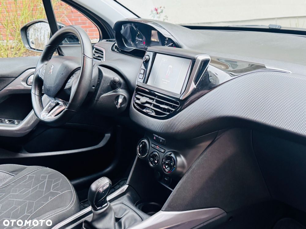 Peugeot 2008 1.2 VTi/Pure Tech Access - 37