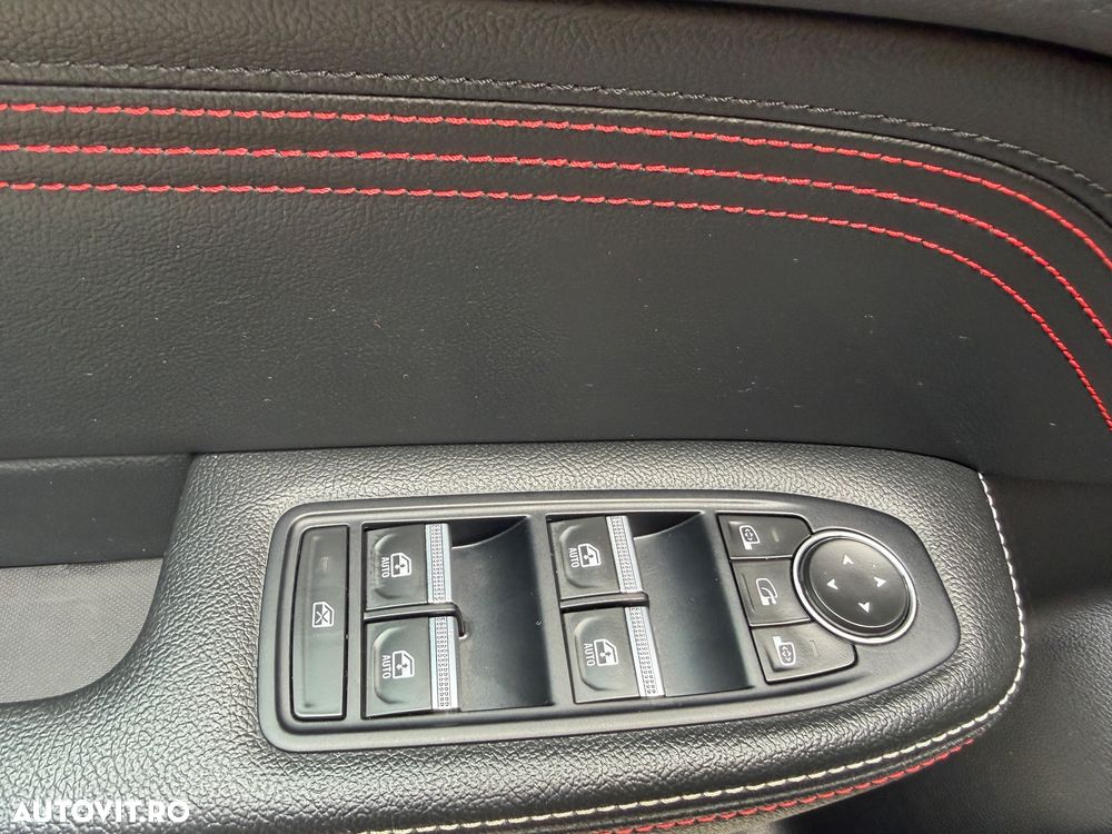 Renault Arkana E-TECH 145 R.S.LINE - 9