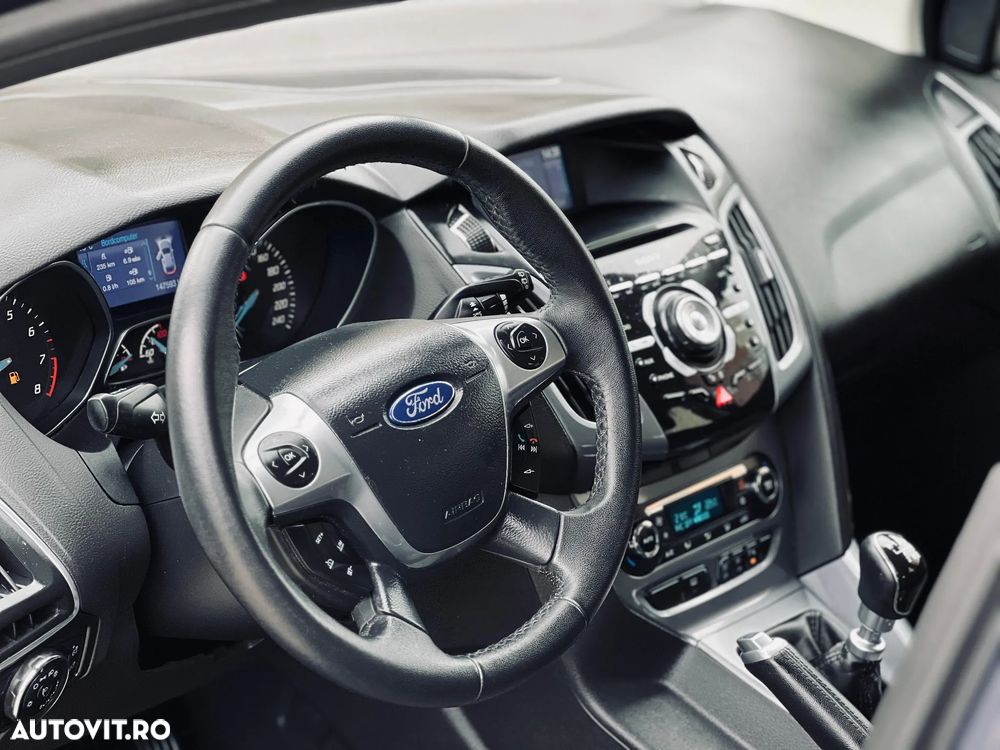 Ford Focus 1.6 EcoBoost Start-Stopp-System Titanium - 9