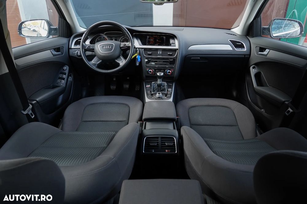 Audi A4 Avant 2.0 TDI e DPF S line Sportpaket - 12