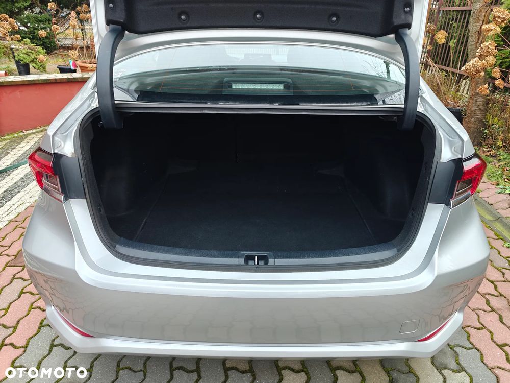 Toyota Corolla 1.6 Comfort - 12