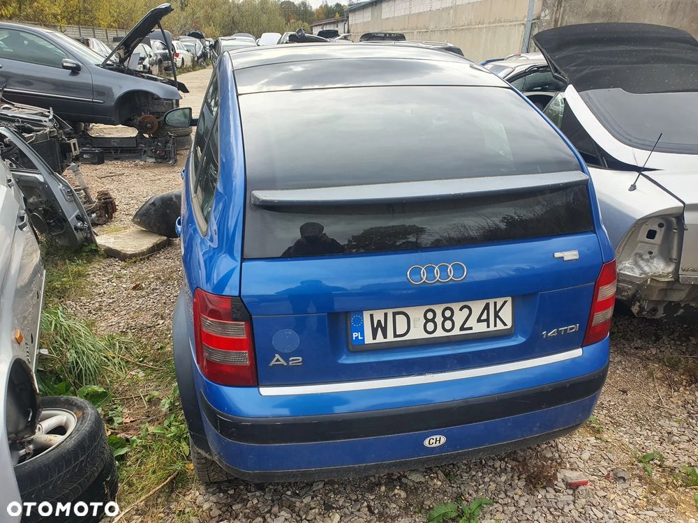 audi a2 maska zderzak lampa grill błotnik drzwi zbiornik paliwa szyba lusterko klamka - 2