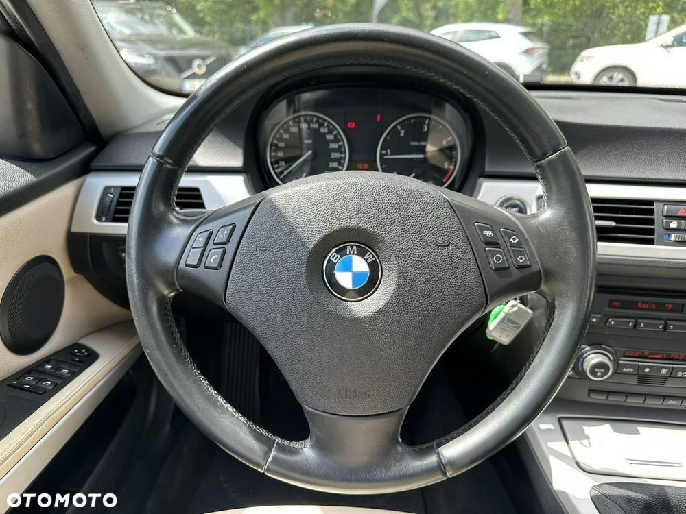BMW Seria 3 - 20