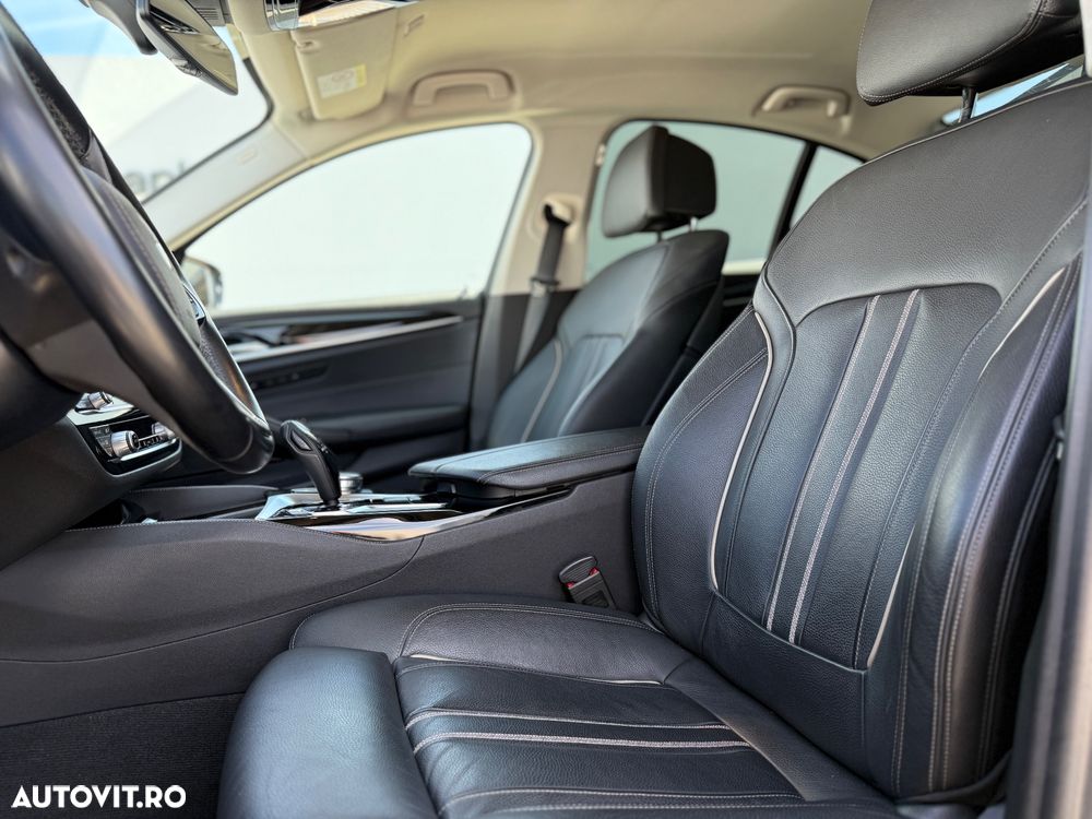 BMW Seria 5 520d Aut. Luxury Line - 9