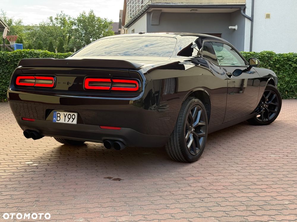 Dodge Challenger 3.6 SXT Plus - 32