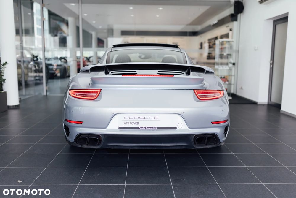 Porsche 911 Turbo S - 13