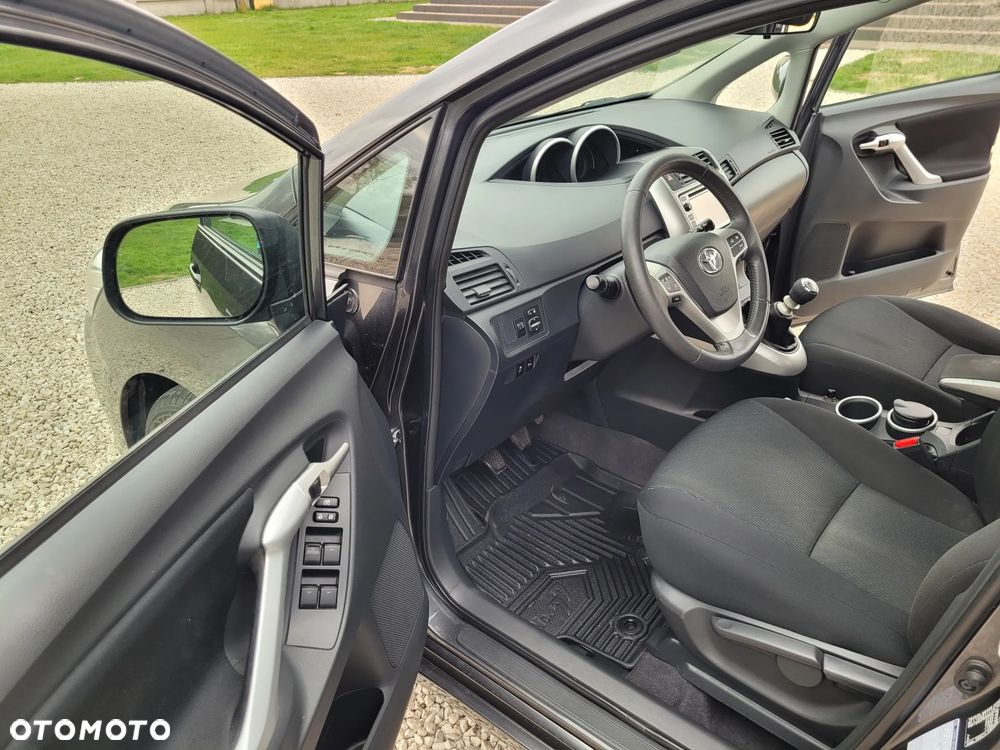 Toyota Verso 1.8 5-Sitzer Life - 15