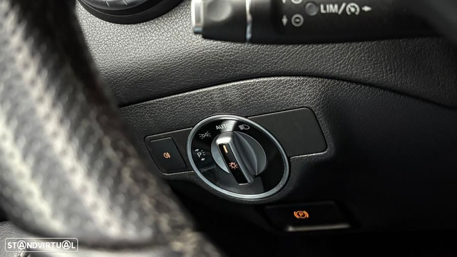 Mercedes-Benz CLA 200 d 7G-DCT UrbanStyle Edition - 12