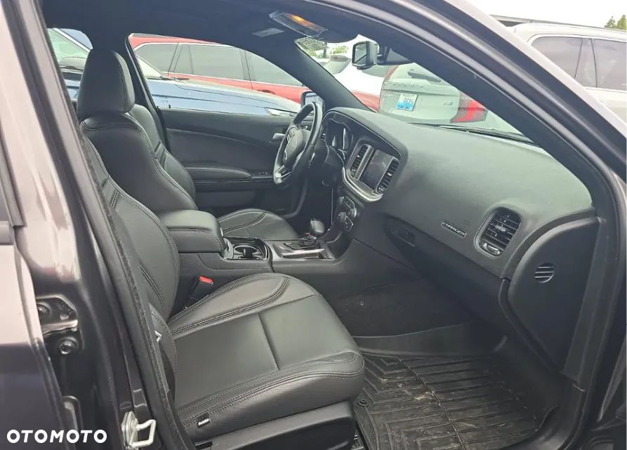 Dodge Charger 3.6 GT - 10