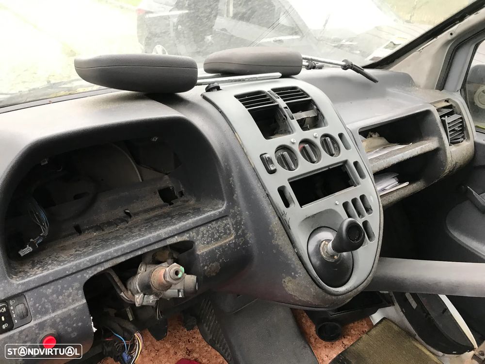 Mercedes Vito 108D 2.3 1996 - Para Peças - 9