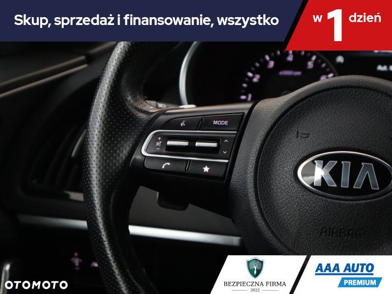 Kia Stinger - 19