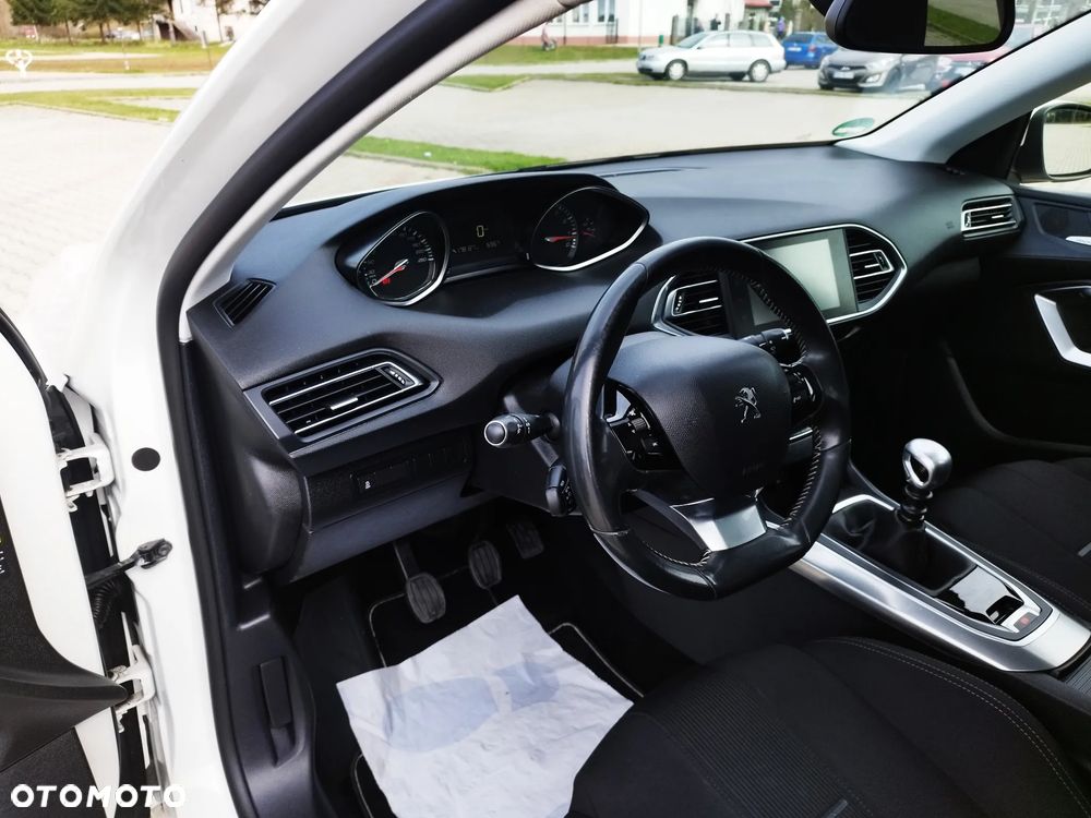 Peugeot 308 1.6 Premium - 20