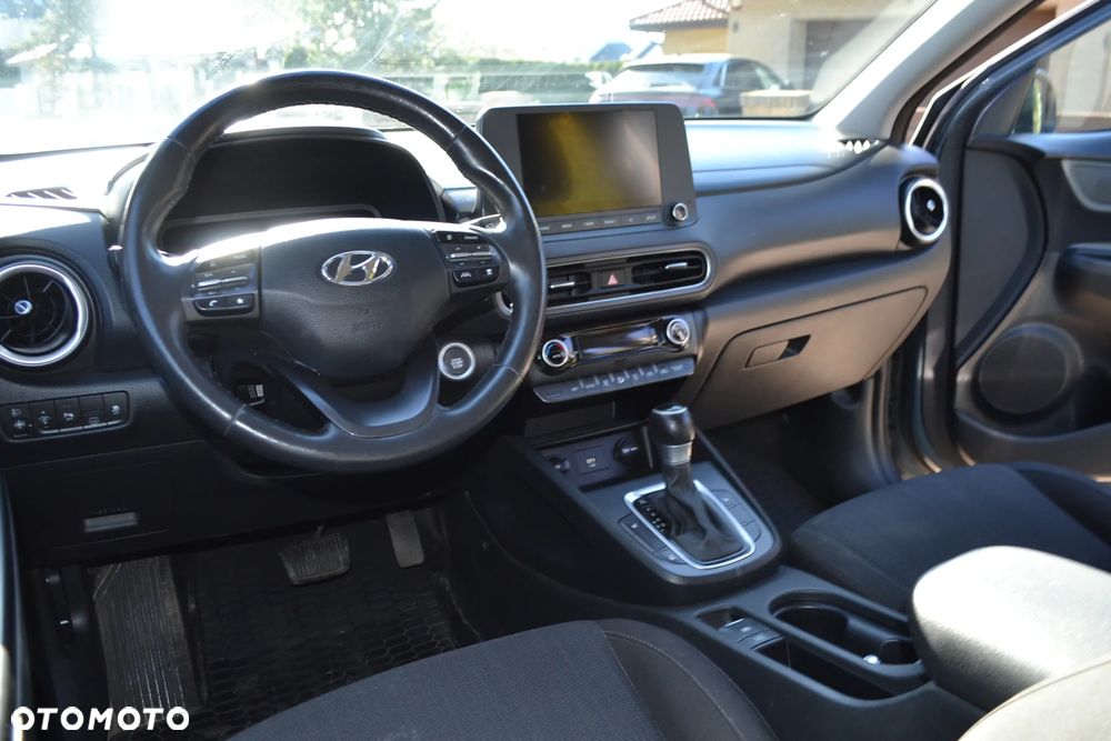 Hyundai Kona - 12