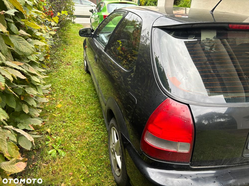 Honda Civic 1.4i - 5