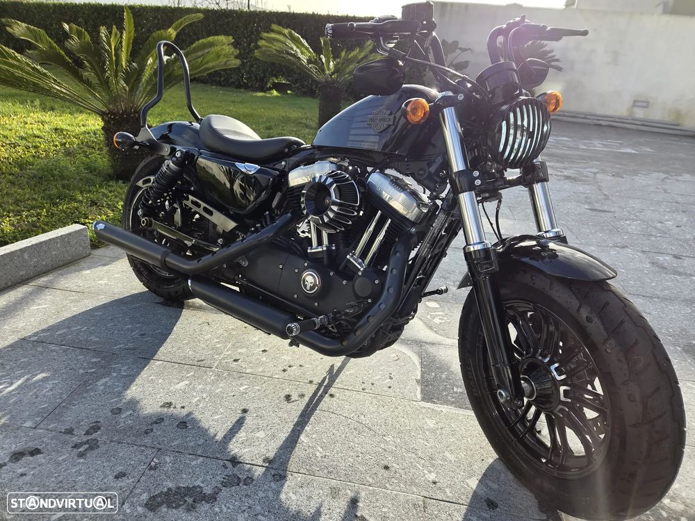 Harley-Davidson XL 1200 Forty-Eight - 4
