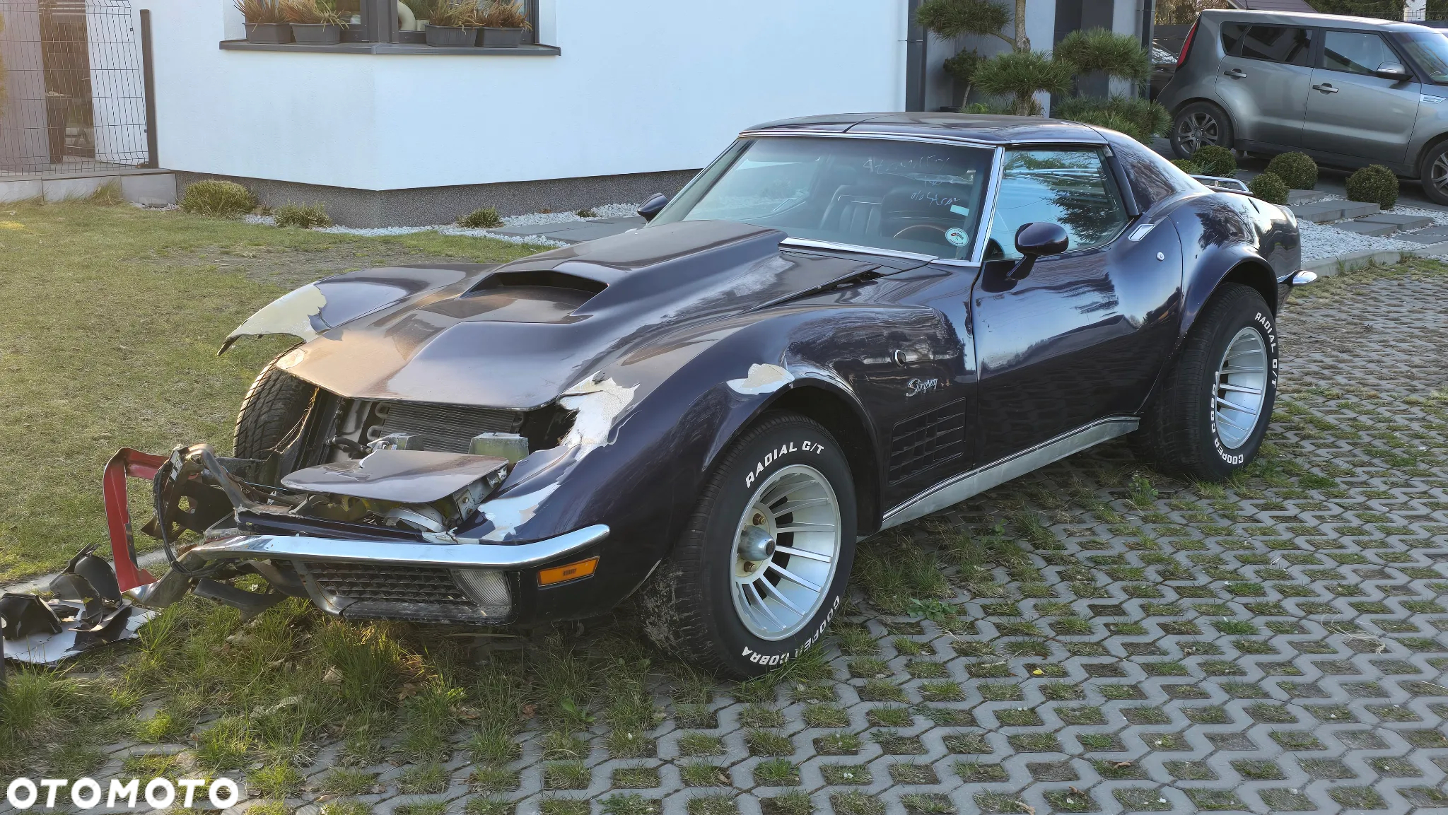 Chevrolet Corvette - 2