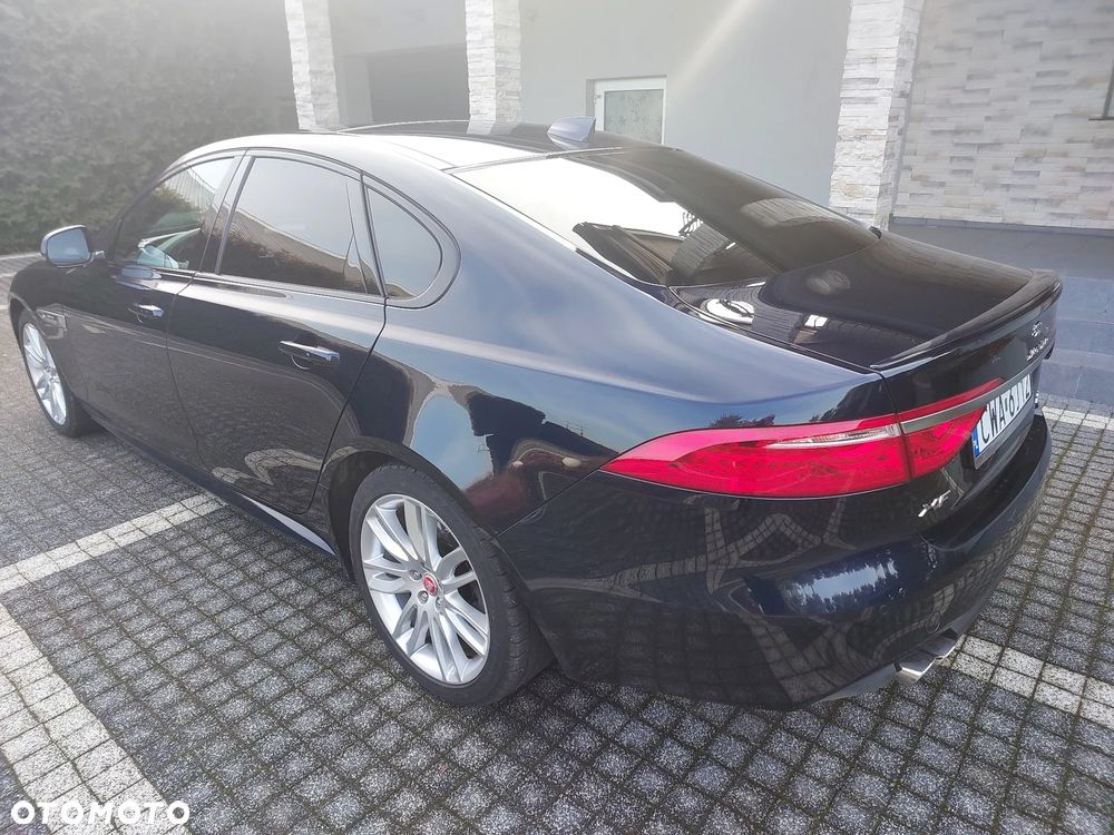 Jaguar XF 2.0 i4D AWD Prestige - 5