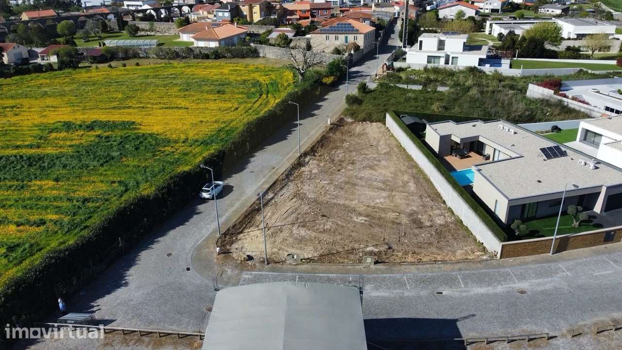 Lote de 866m2 l Póvoa de Varzim l 260.000,00€ - Grande imagem: 4/52