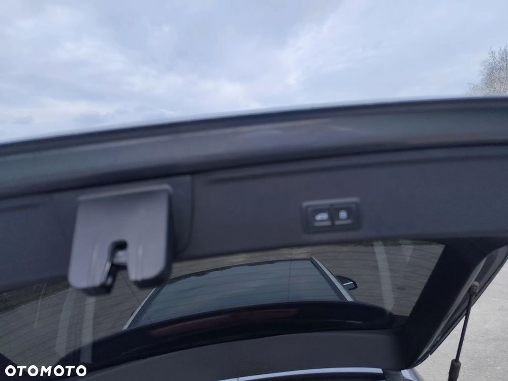 Audi A4 Avant 2.0 TDI - 12