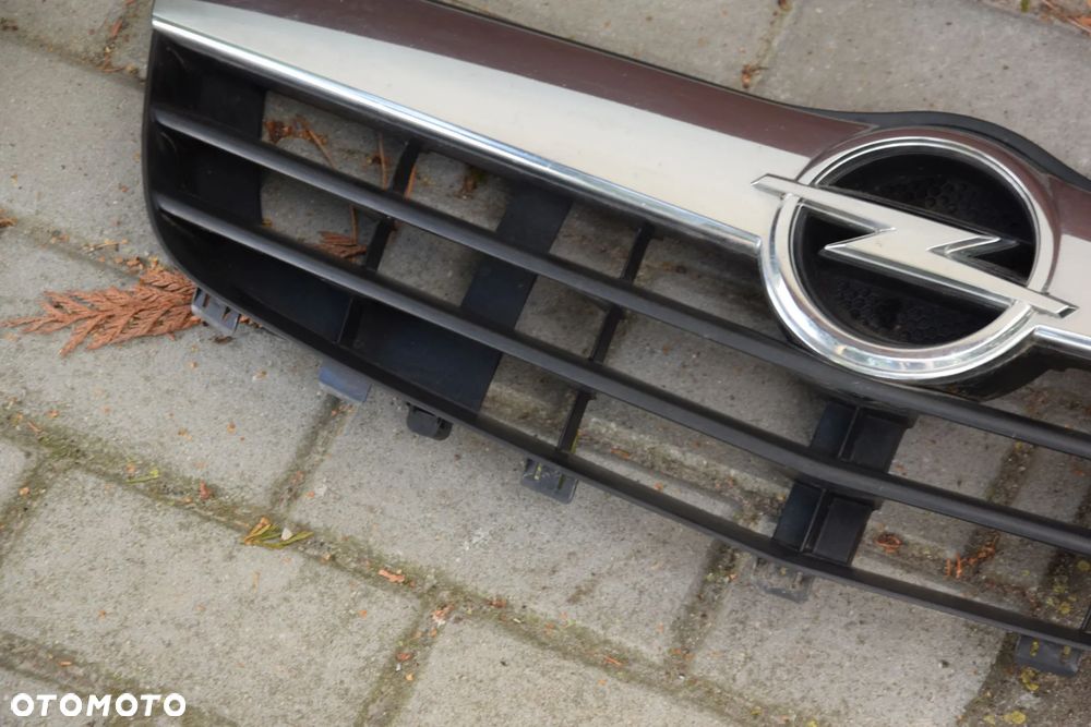 Opel Agila B II 08- Atrapa chłodnicy Grill oryginał OPEL EUROPA stan BDB - 7