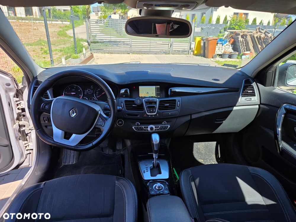 Renault Laguna 2.0 dCi Bose Edition - 9