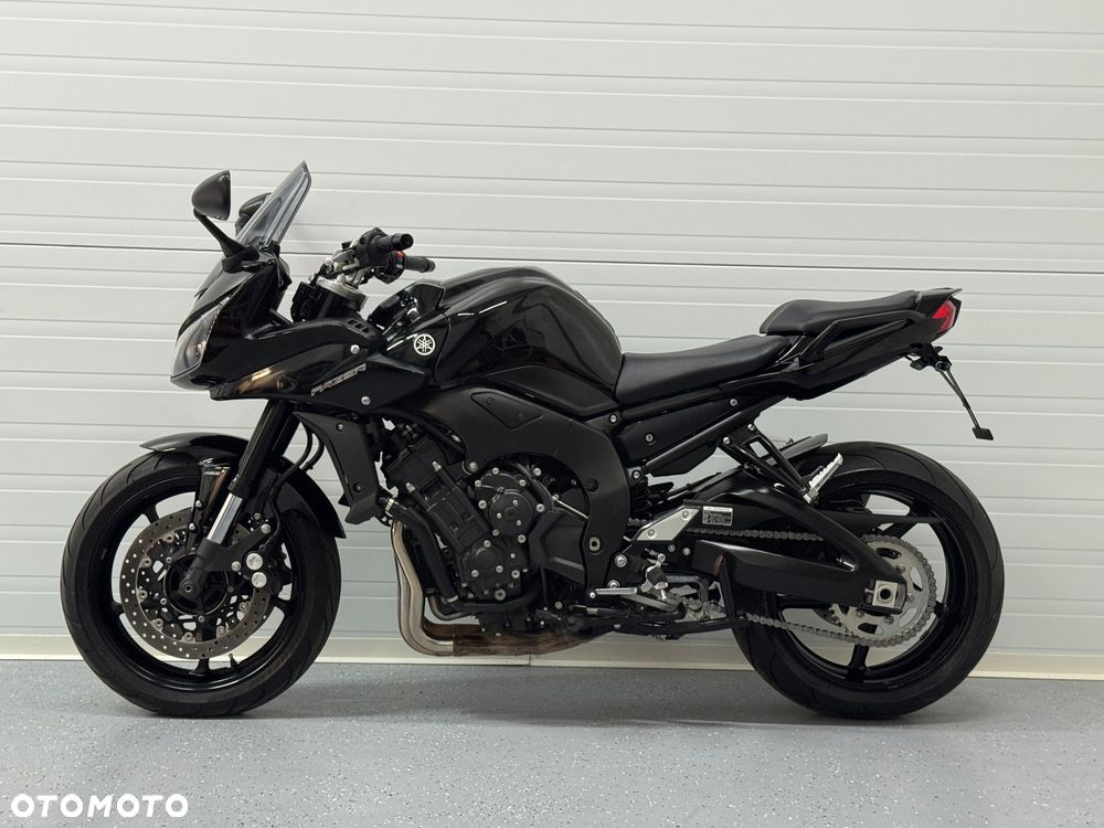 Yamaha FZ - 11