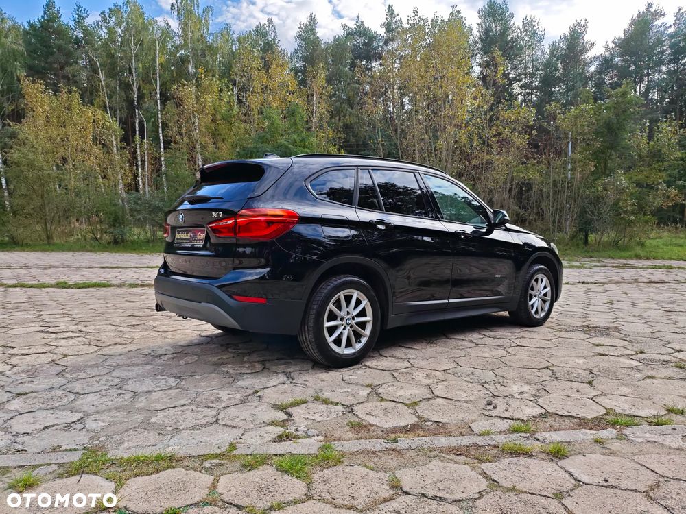 BMW X1 xDrive18d Advantage sport - 22