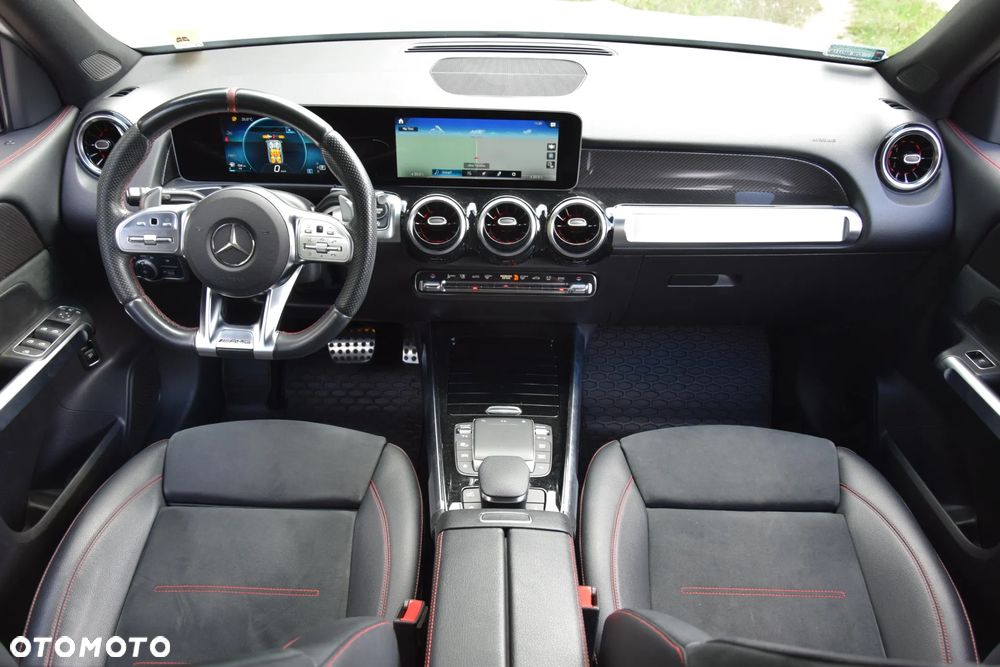 Mercedes-Benz GLB - 9