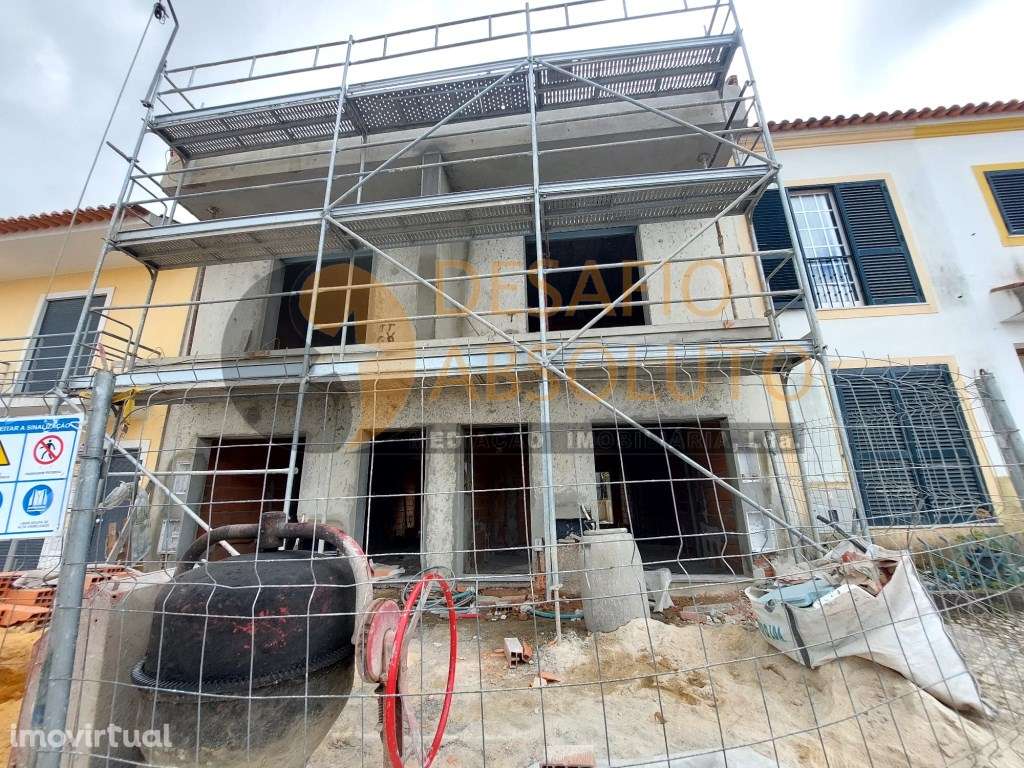 Moradia em Banda Nova T3, Quinta do Conde - Grande imagem: 3/24