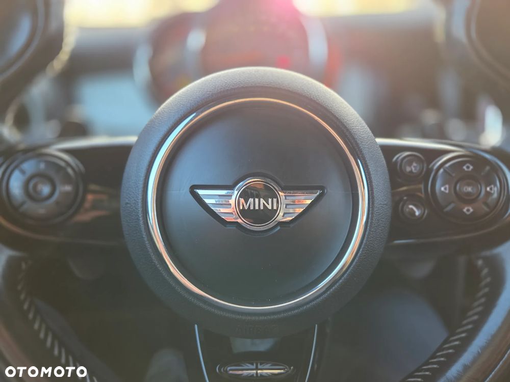 MINI Cooper S Standard - 24