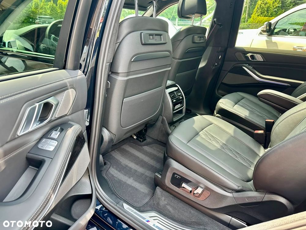 BMW X7 xDrive40d mHEV - 16