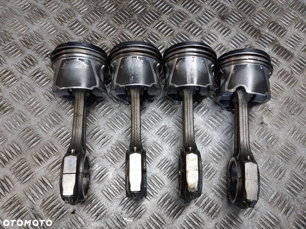TŁOK + KORBOWÓD CHRYSLER  GRAND VOYAGER IV LIFT 2.8 CRD - 1