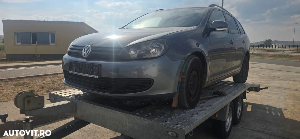 Volkswagen Golf 1.6 TDI BlueMotion Technology DPF Highline DSG - 1
