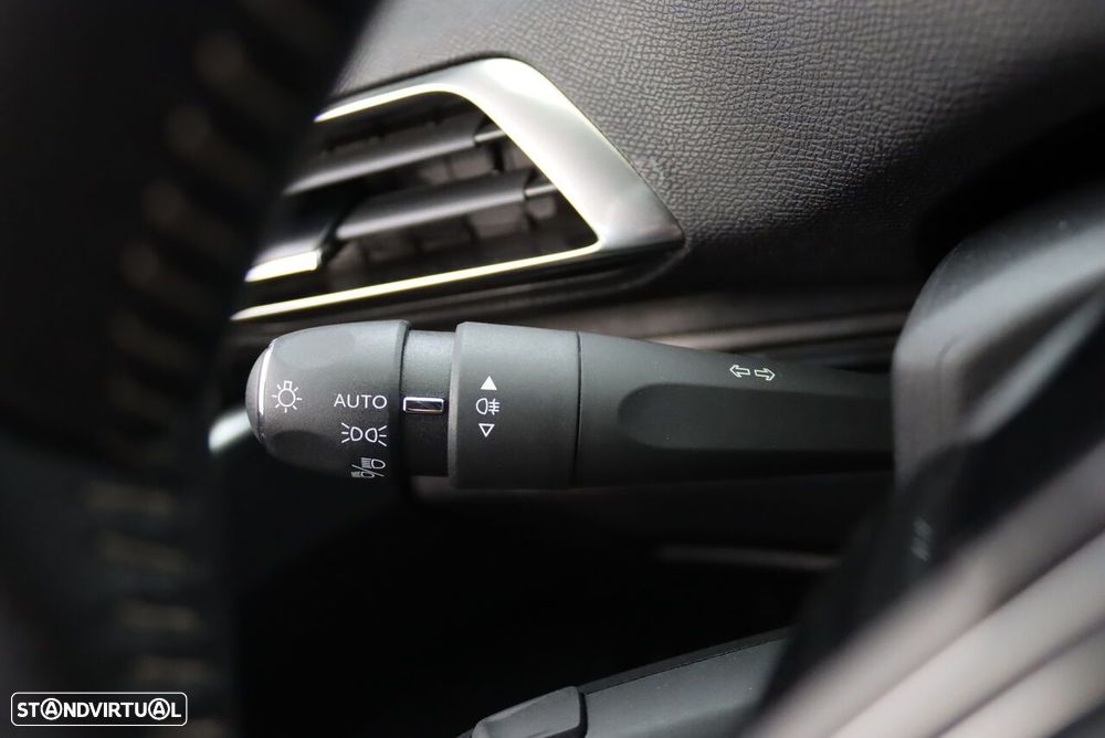 Peugeot 3008 1.2 PureTech Allure - 15