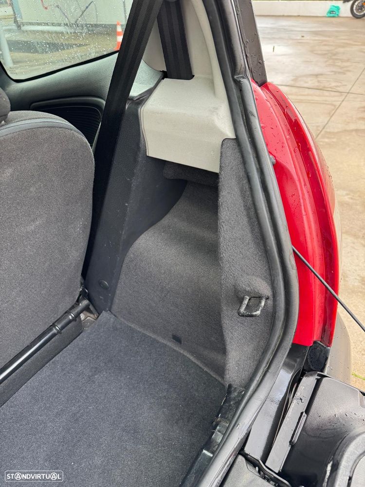 Citroën C2 1.4 HDi VTR - 8