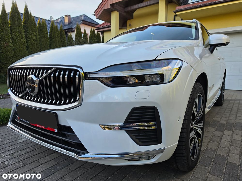 Volvo XC 60 B5 B AWD Plus Bright - 12