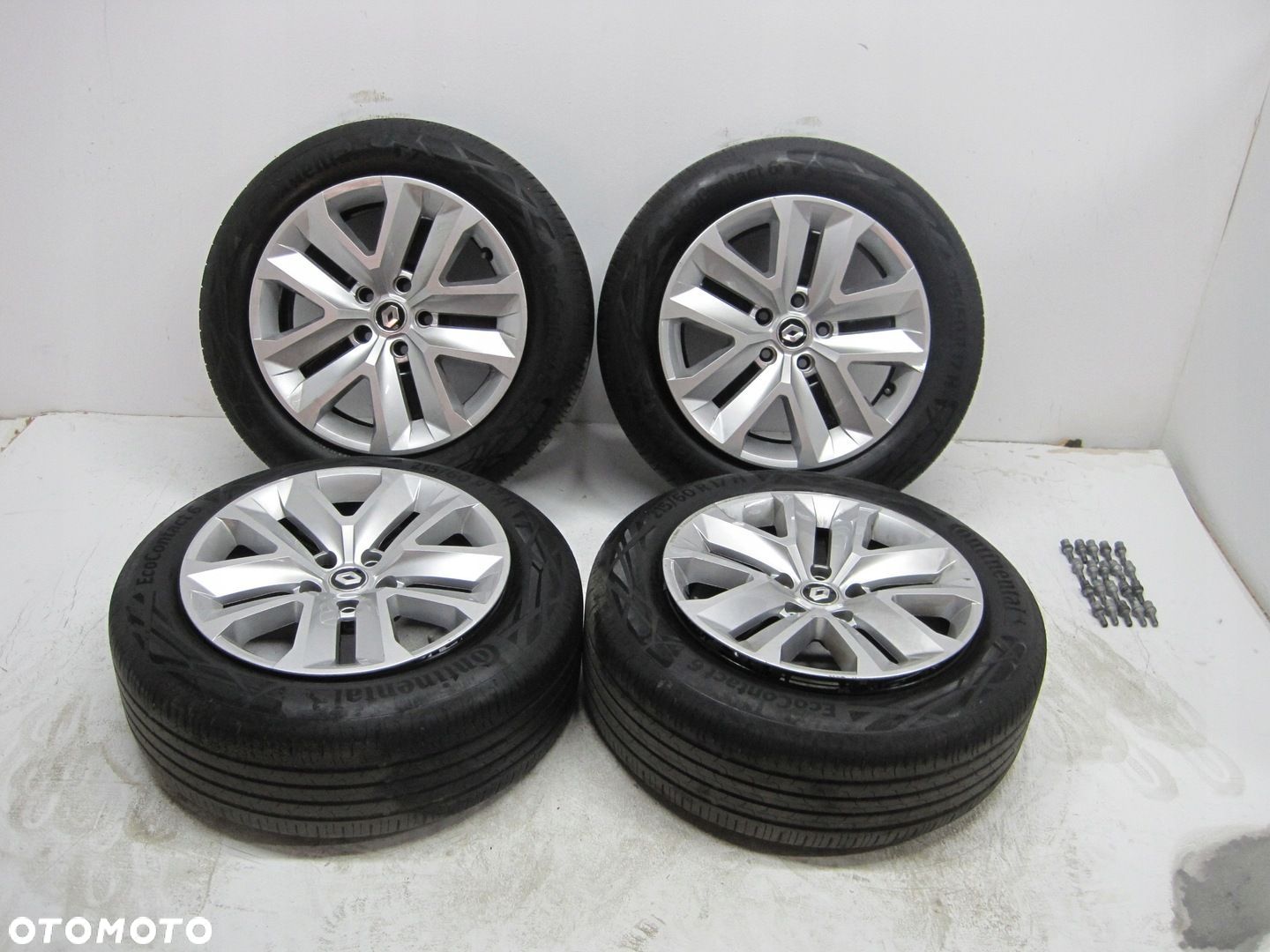 Koła felgi opony RENAULT CAPTUR II R17 STALOWE CONTINENTAL 21R - 1