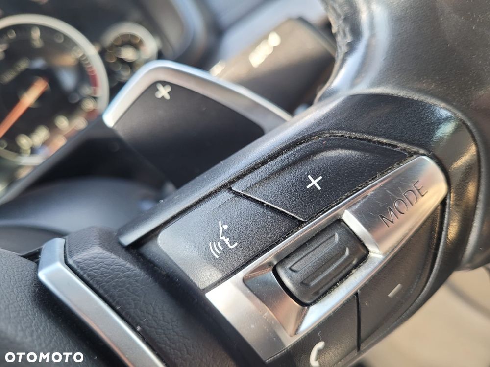 BMW X6 xDrive40d - 33