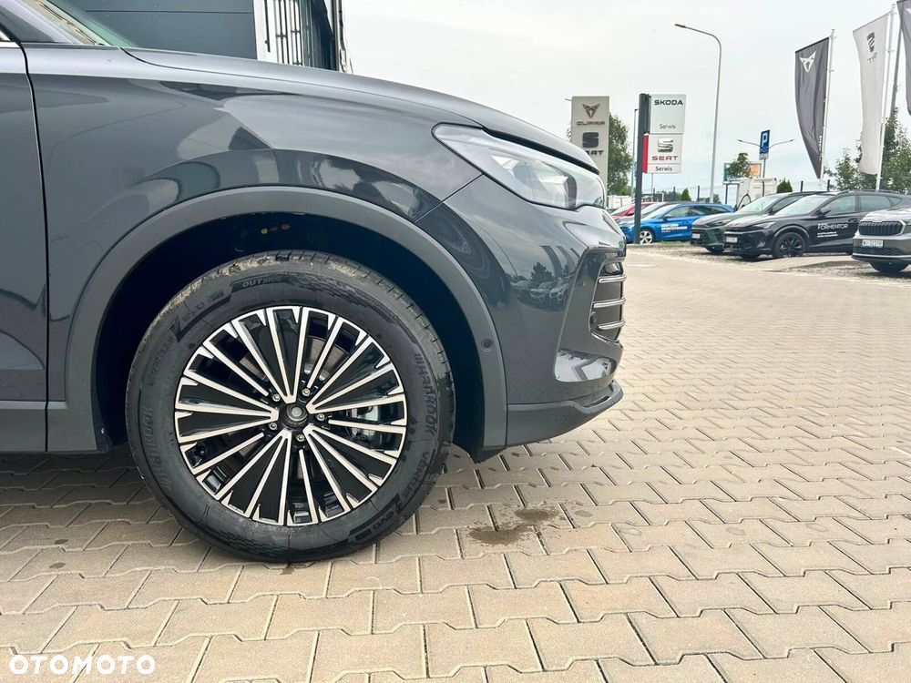Volkswagen Tiguan - 4