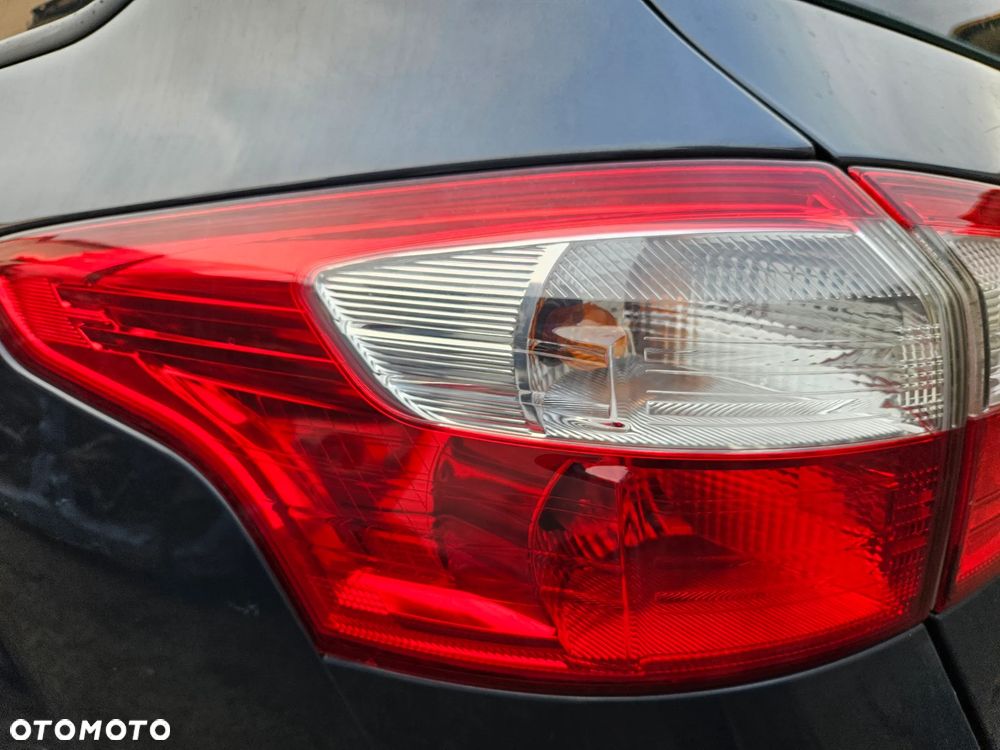 Ford Focus MK3 III kombi lampa tylna tył prawa lewa - 6