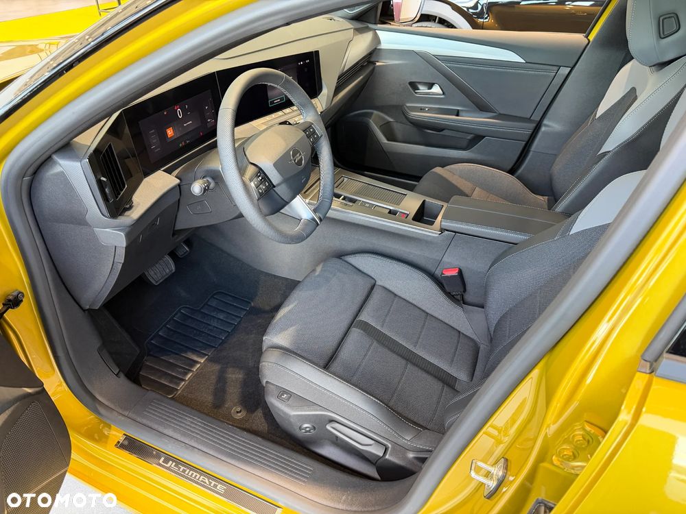 Opel Astra 1.2 T mHEV Ultimate eDTC - 18