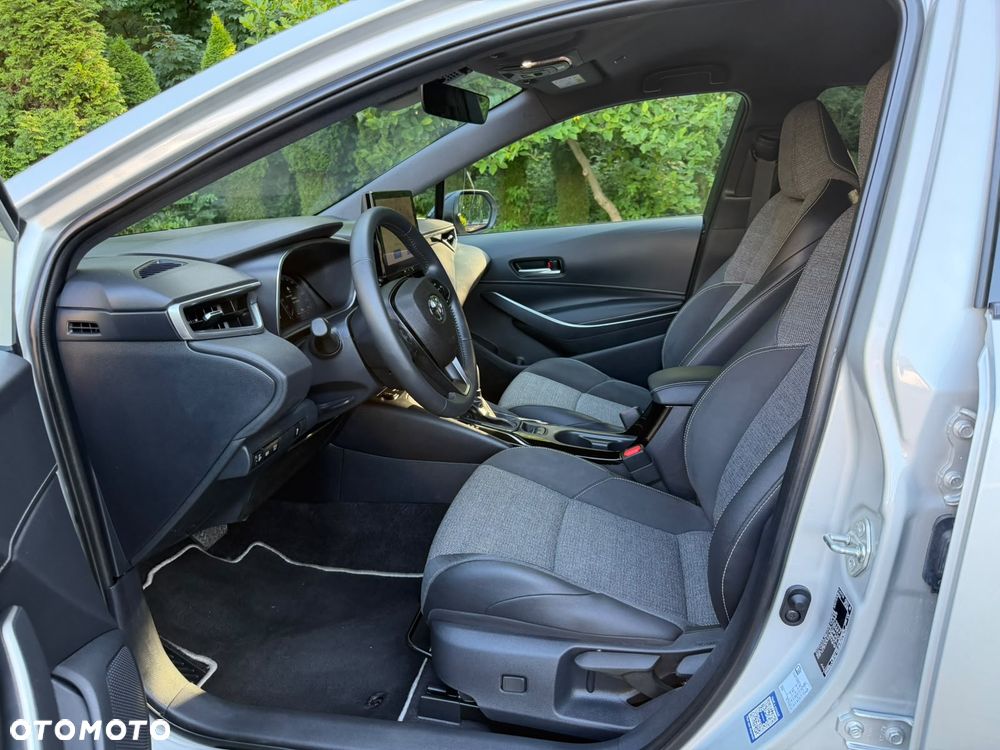 Toyota Corolla 1.8 Hybrid Style - 23
