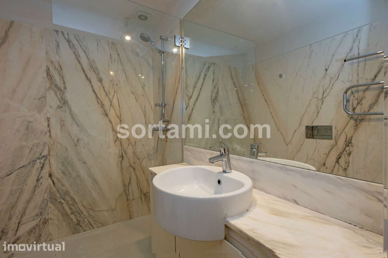 Apartamento T3 Venda em Cedofeita, Santo Ildefonso, Sé, Miragaia, São - Grande imagem: 5/35