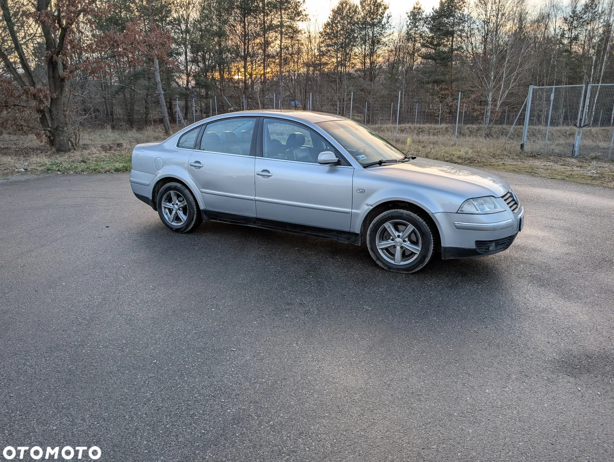 Volkswagen Passat - 2