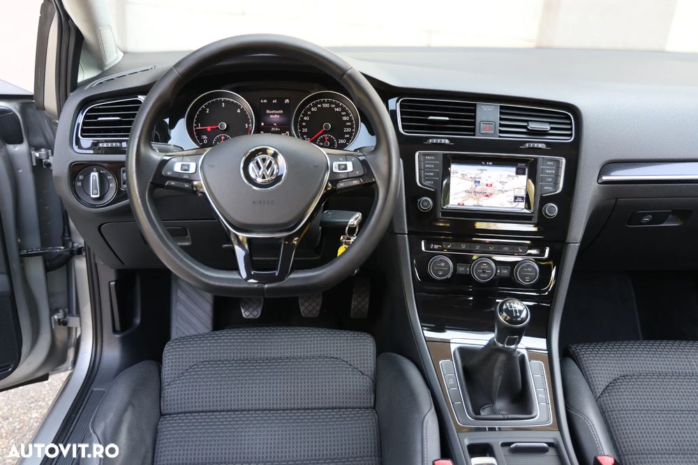 Volkswagen Golf 1.6 BlueTDI Comfortline - 6