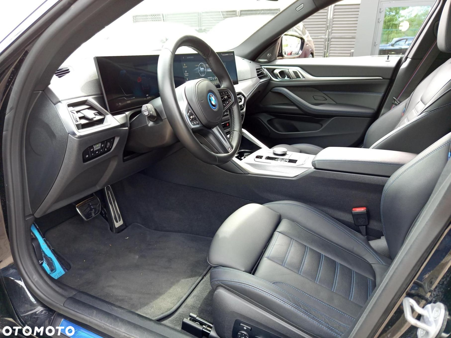 BMW i4 - 2