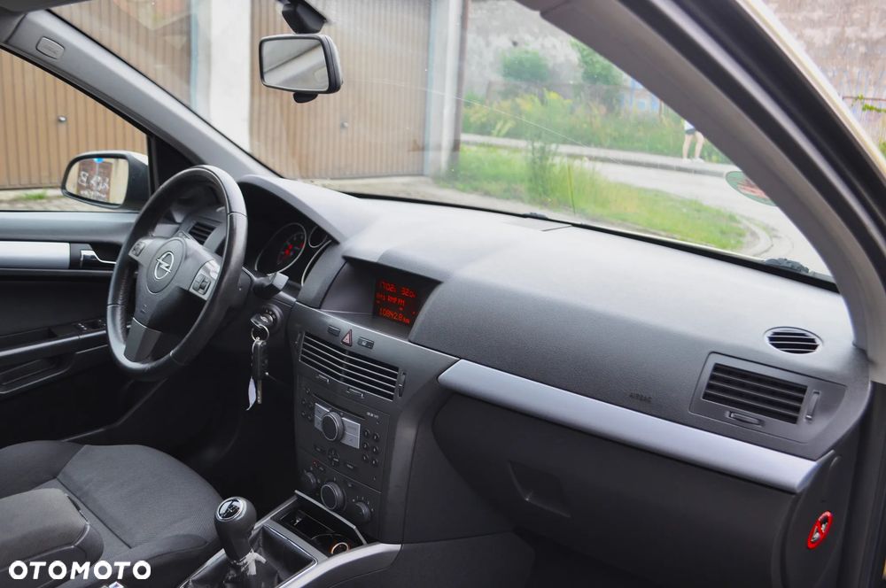 Opel Astra 1.6 Edition Plus - 19