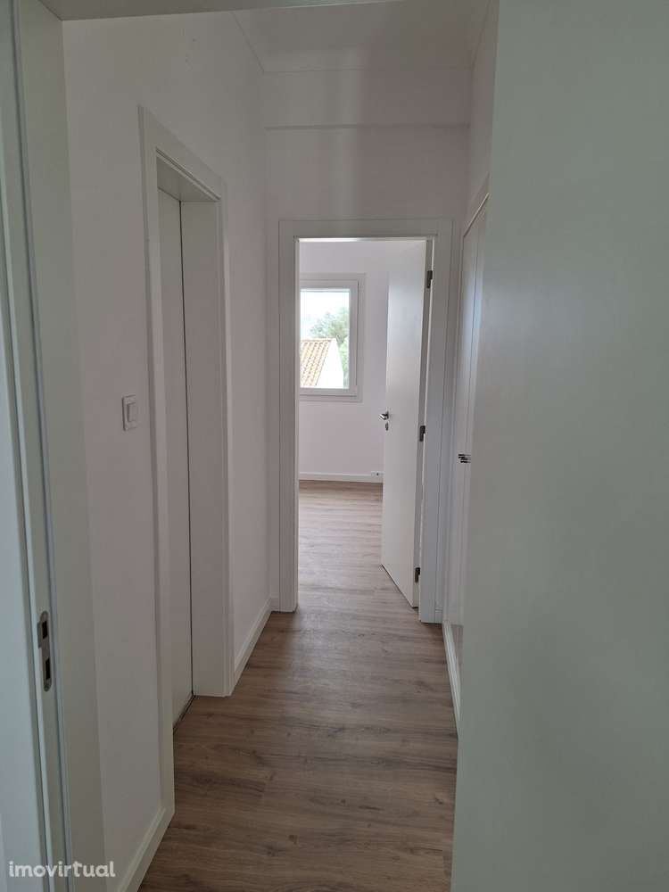 T2 Totalmente renovado 70m² - Grande imagem: 2/5