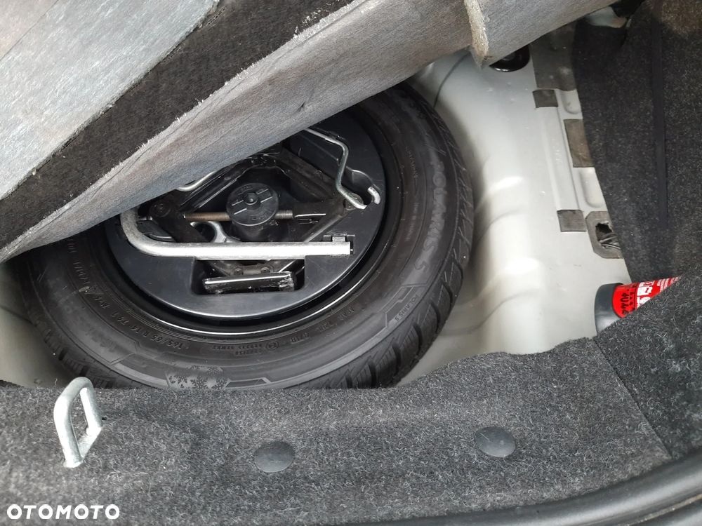 Ford KA 1.2 Titanium+ ASS EU6 - 21