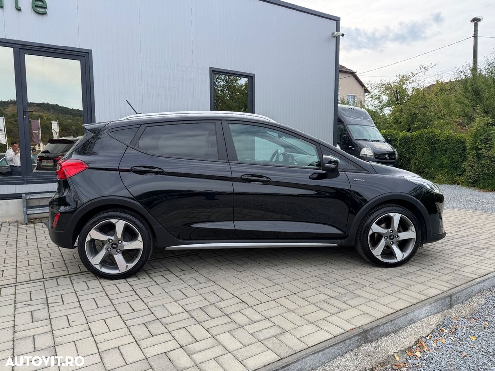 Ford Fiesta - 34